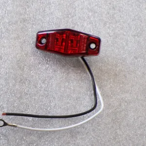 LIGHT CLEARANCE RED MCL13R2B